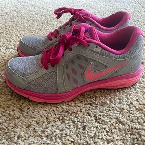 Nike Size 6.5 Womens Sneakers